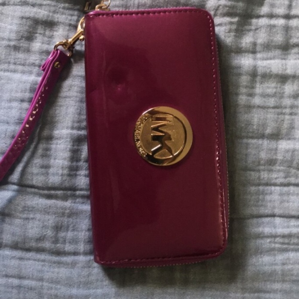 Michael Kors wallet